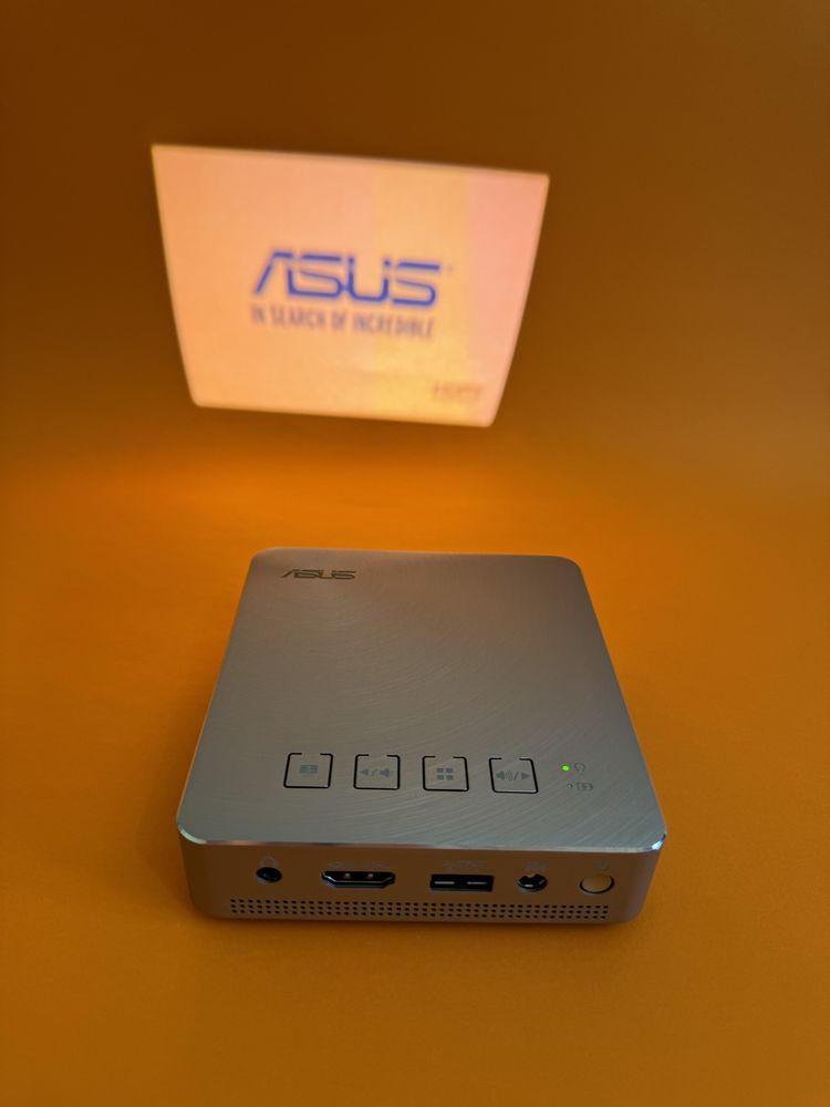 Videoproiector Led, proiector portabil Asus S1