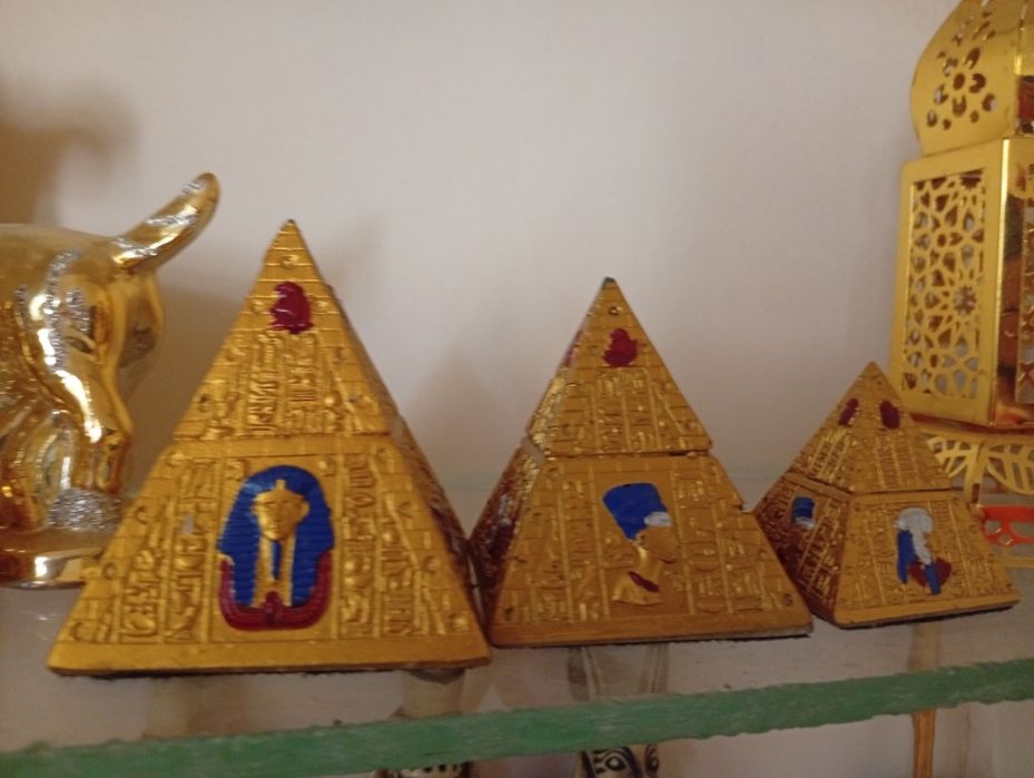 Египит перамиди с натуралнова камней  они тежолинкий тарелка слатуна