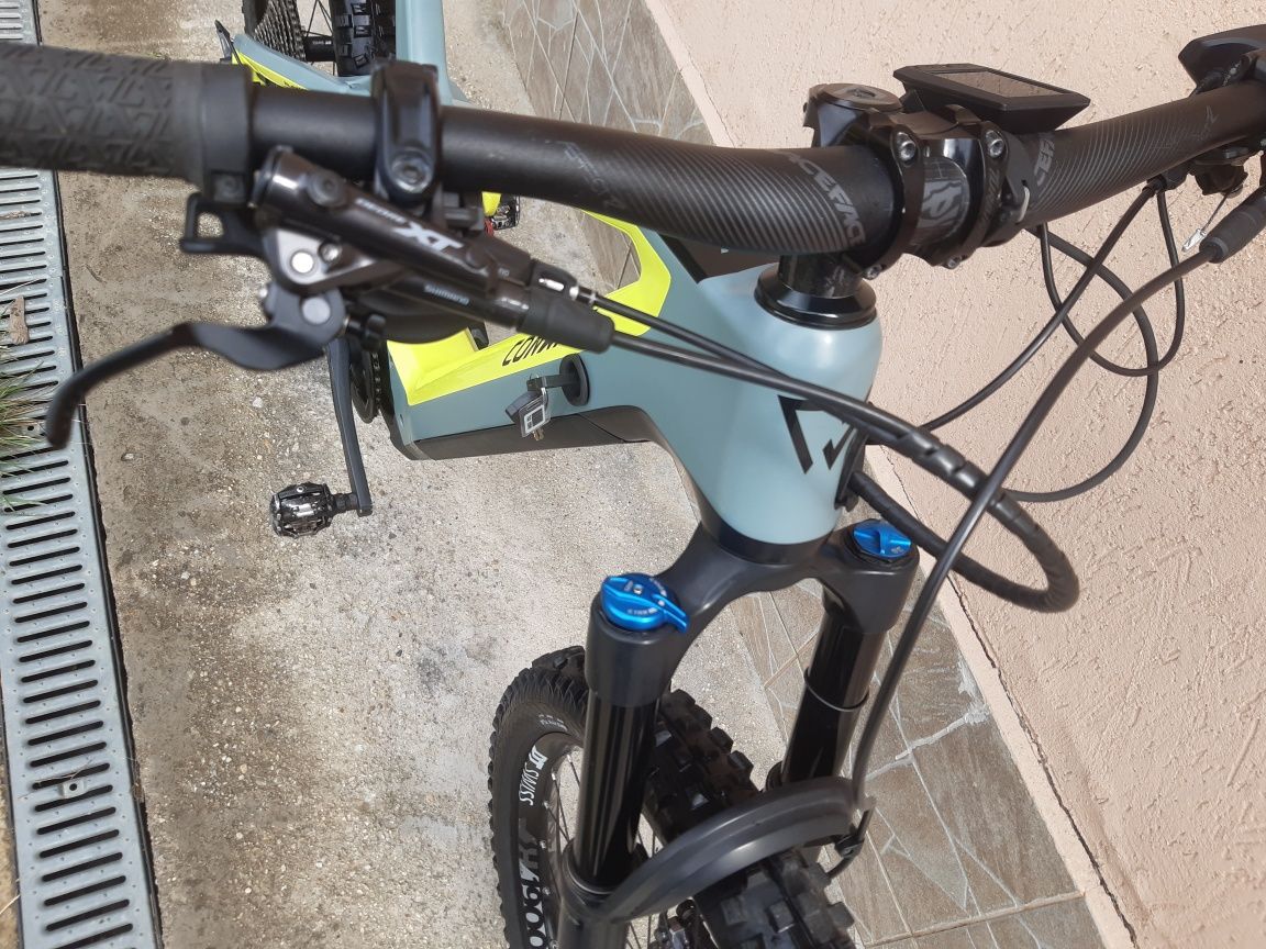 Bicicletă electrică Conway Xyron 827, Carbon, 2022.