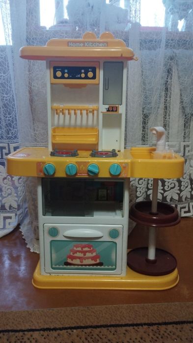 Продам детскую кухню