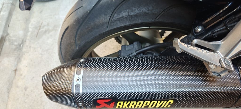 Yamaha FZ1 naked