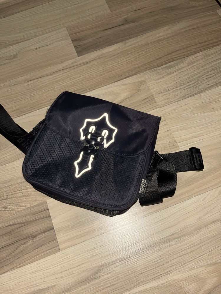 TrapStar CrossBody