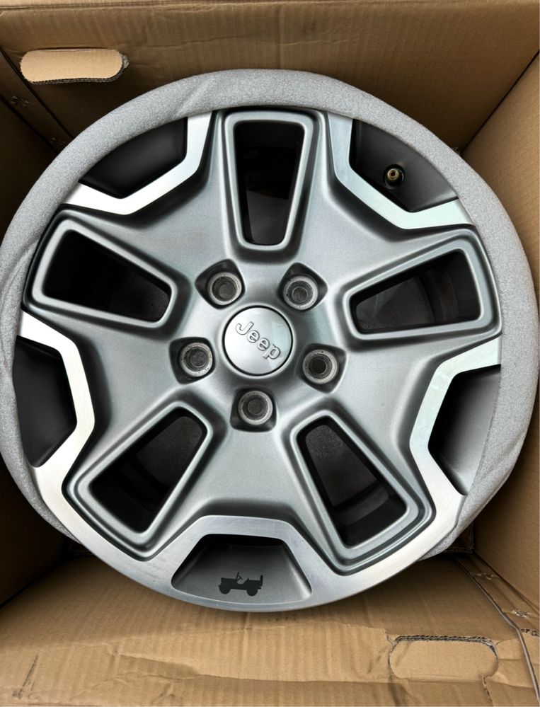 Jante Orig. Jeep Wrangler 17x9 5x114.3/5x127 cu 4 distantieri de 30mm