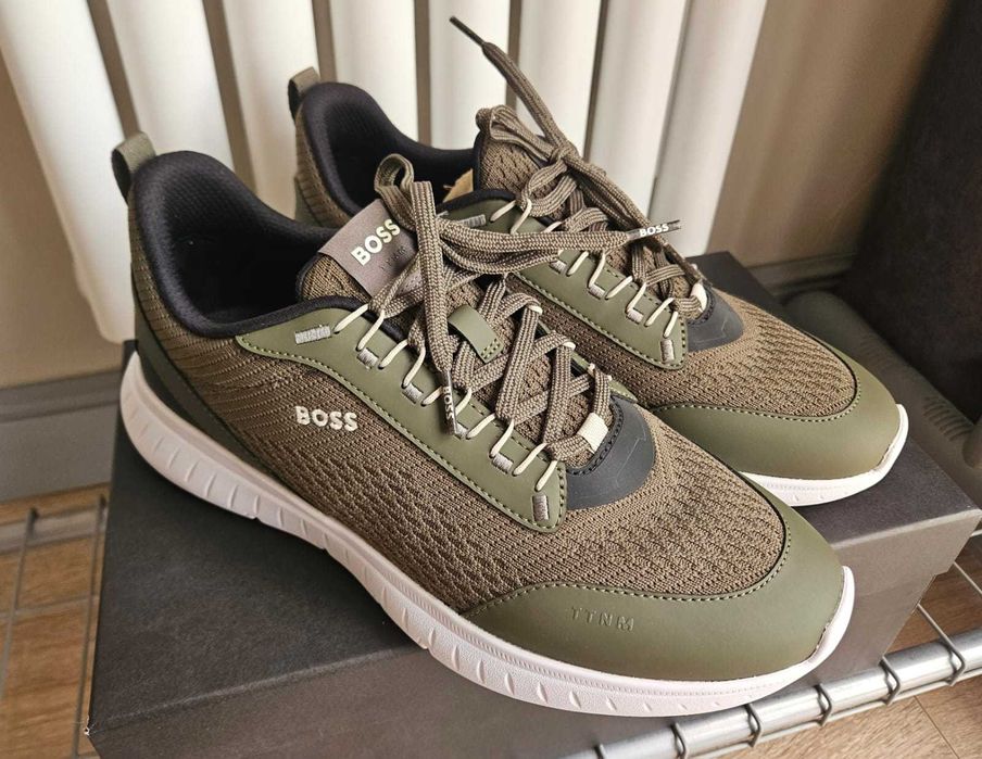 Кроссовки мужские BOSS, размер 41 , новые, оригинал