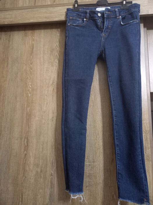 Blugi zara ,mărimea 34