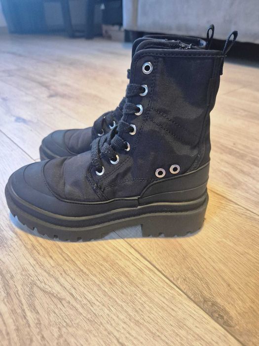 Vand ghete Zara kids, fetite, marimea 30