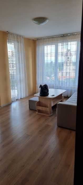 Двустаен имот в Орландовци
