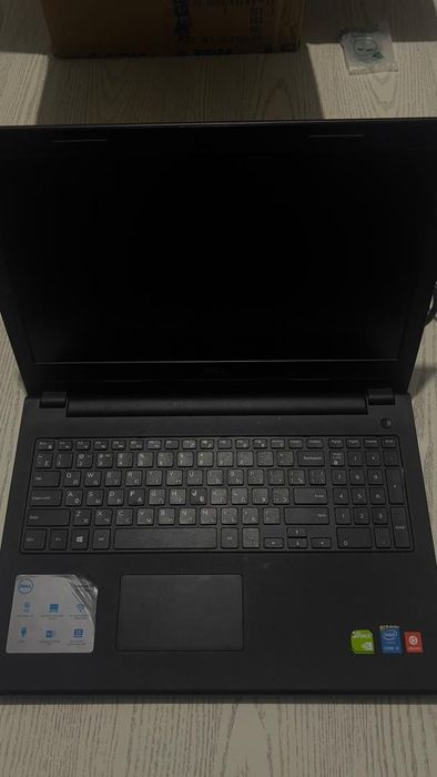 Dell Inspiron 15-3000 series (3878)
