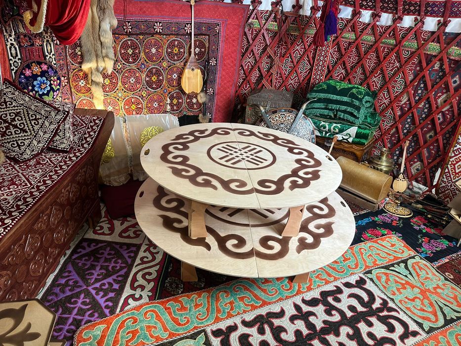 Стол казахский круглый. Жер стол