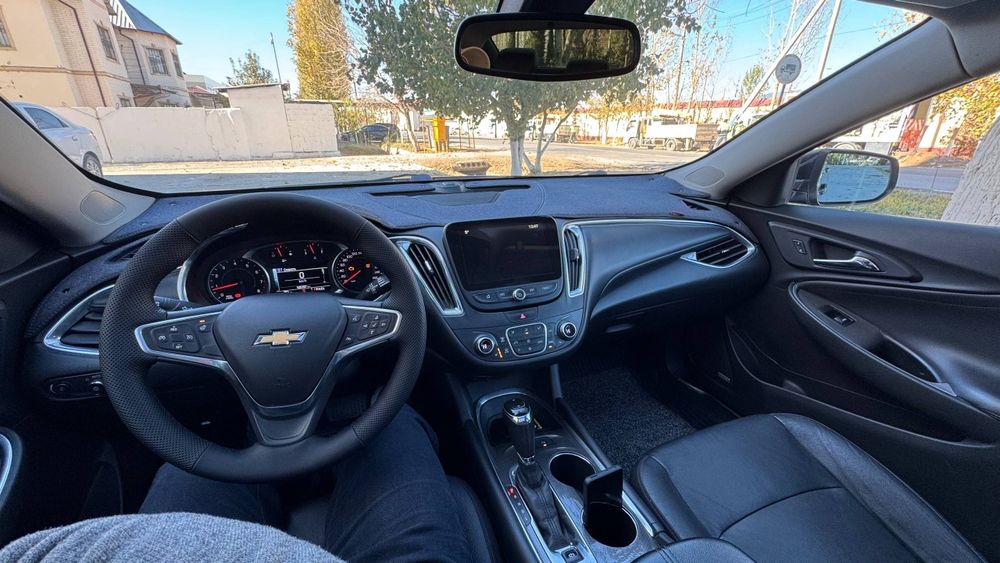 г.Нукус Срочно  Malibu 2  2.4 атмосфера мотор САТЫЛАДЫ