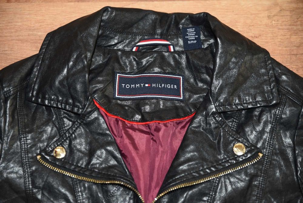 Tommy Hilfiger оригинално дамско кожено яке, размер S