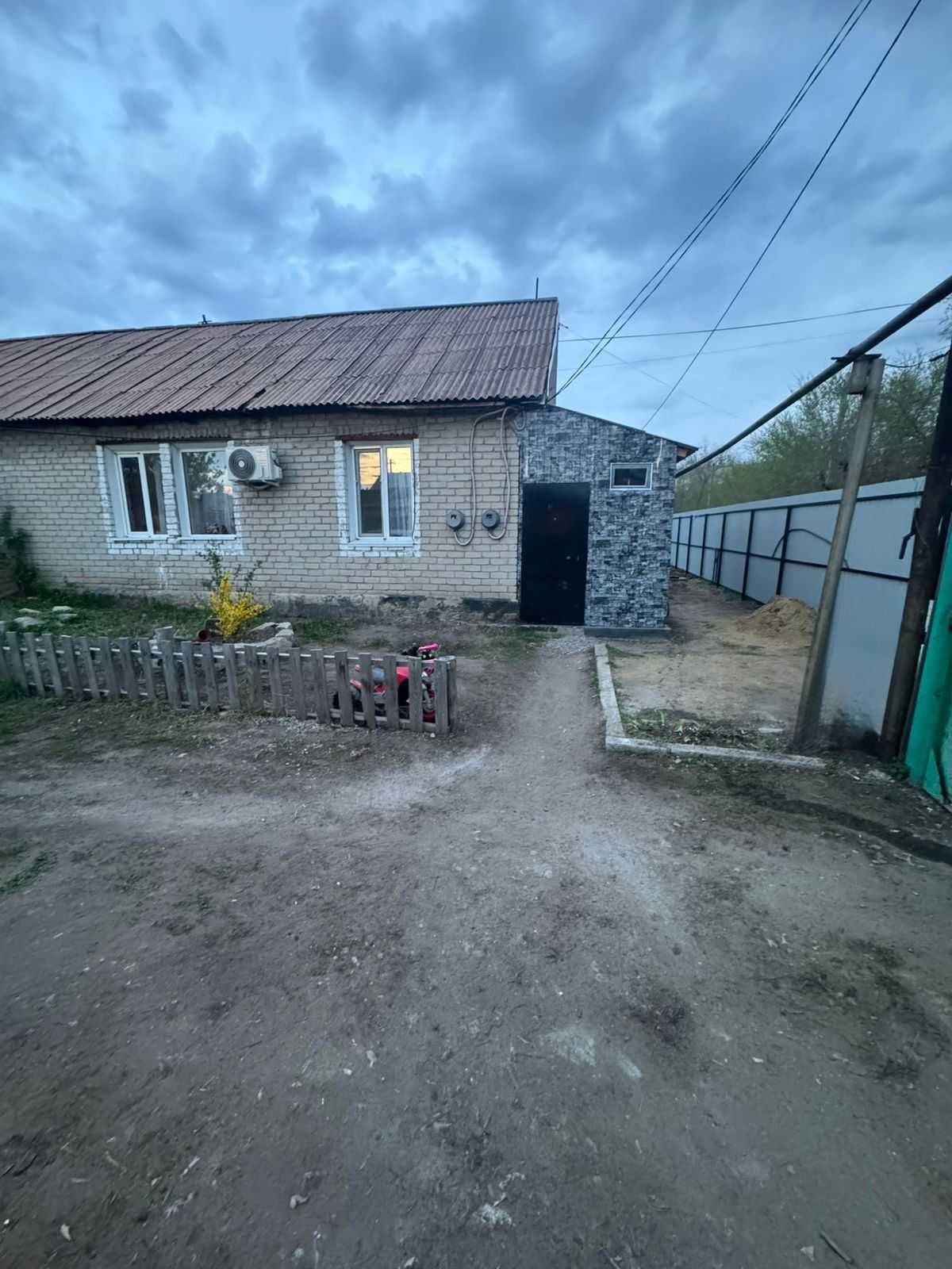 продается дом Целинная