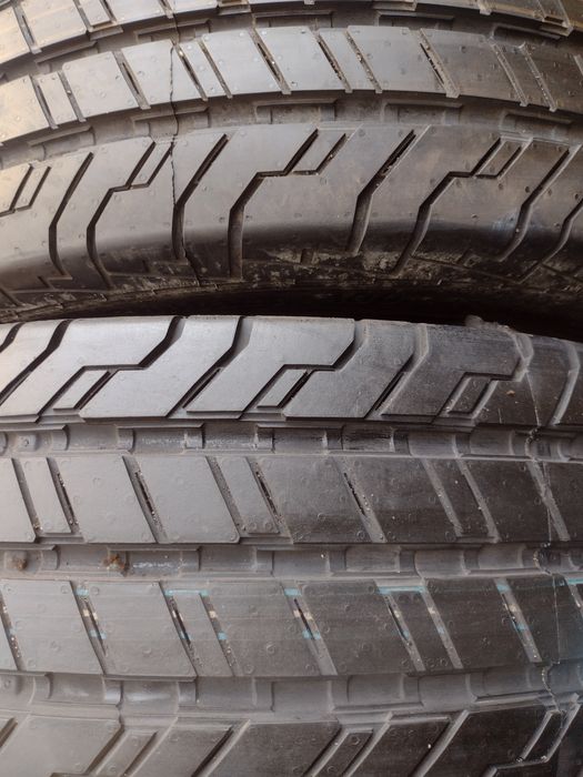 Нови 2бр..215/70/15С Continental CVC100 dot3417