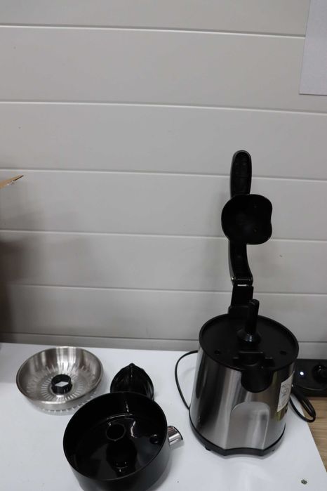 Сокоизтисквачка за цитруси Vinato