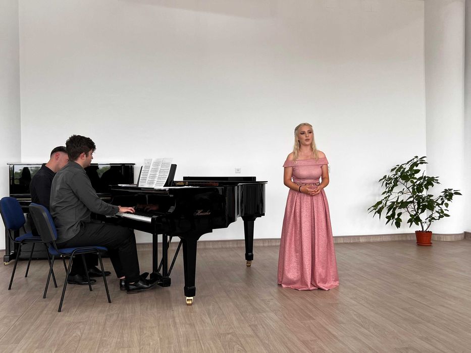 Lecții individuale de Canto pentru începători și avansați