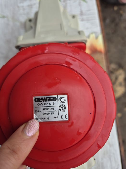 Priză de putere qewiss