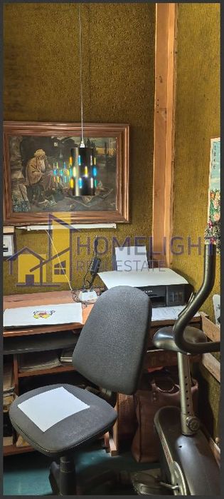 Тристаен апартамент в кв. Център