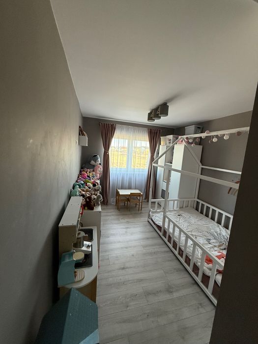 Vand apartament cu gradina - Selimbar