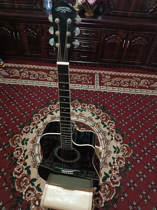 Caravan music akkustic gitara