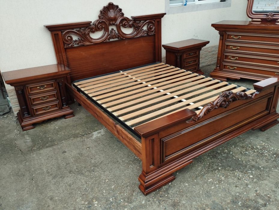 Dormitor lemn de NUC