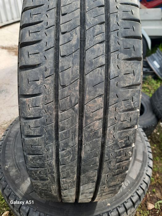 Бусови гуми 195/70/15С.
