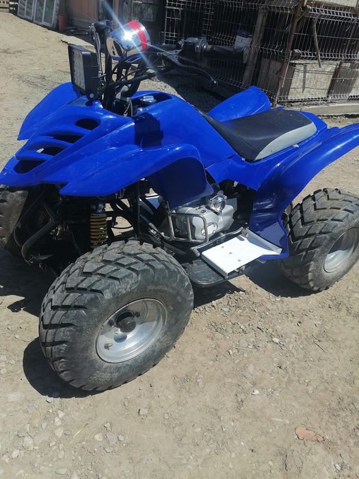 Vând atv-uri de 250cc