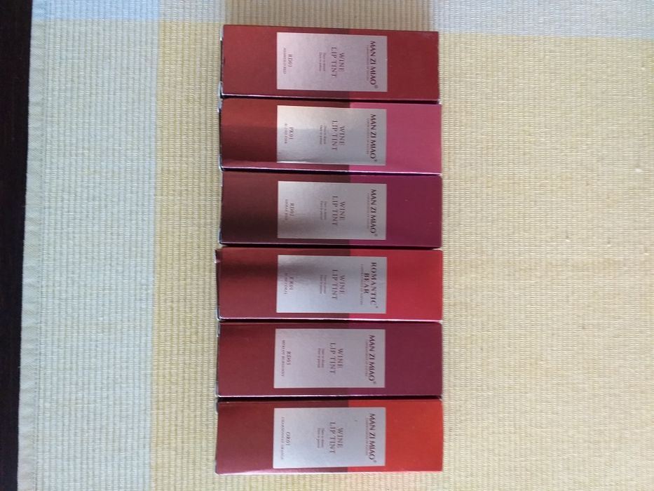 Ruj dama diferite culori