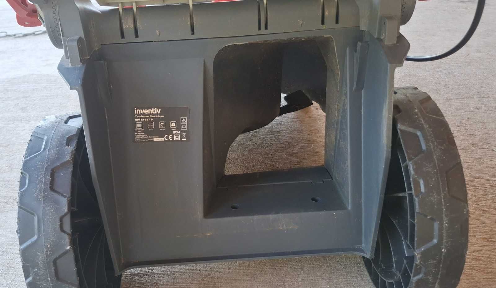 Електрическа косачка за трева 1,6kW 37см + кабел 20м