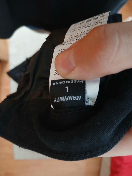 Vând Blugi Mărimea L