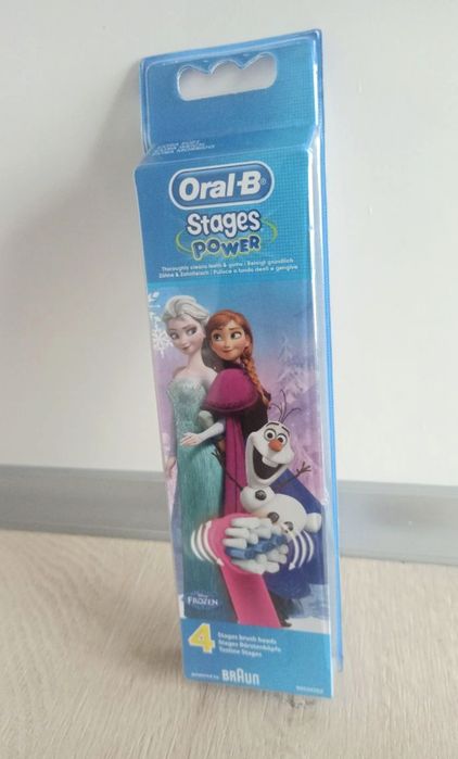 Oral-B 4 rezerve Frozen. NOU, sigilat