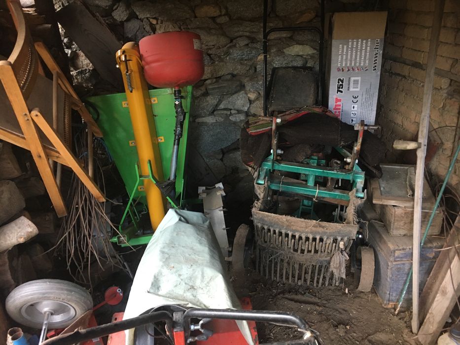 Продавам малогабаритен трактор марка Мицибуши в работещо състояние