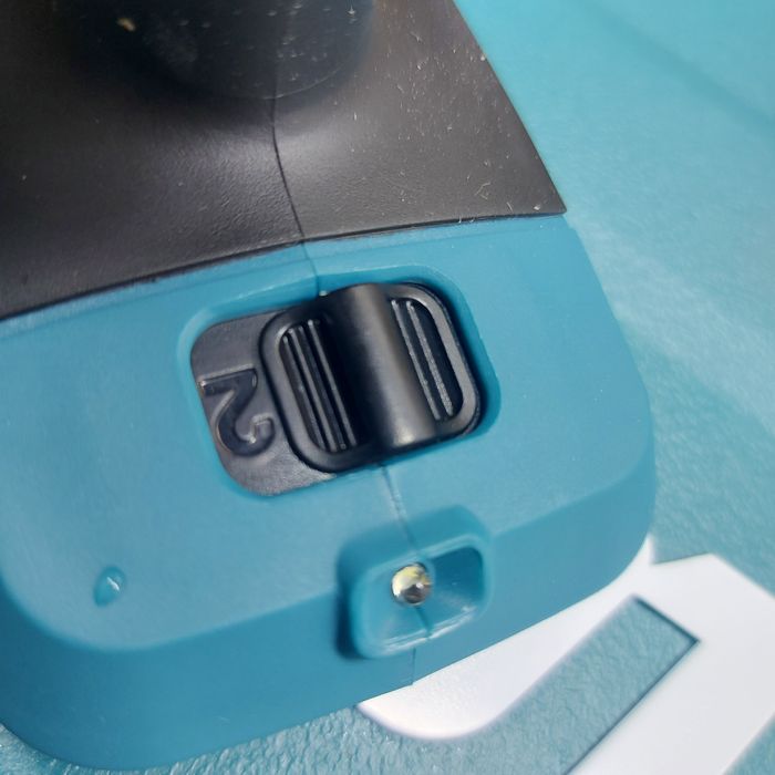 Нов модел акумулаторен пистолет за горещ въздух Makita DHG181ZK