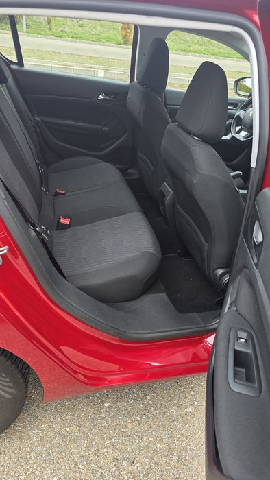 Peugeot 308  Fabricatie 2014  1.2 benzina 85 cp