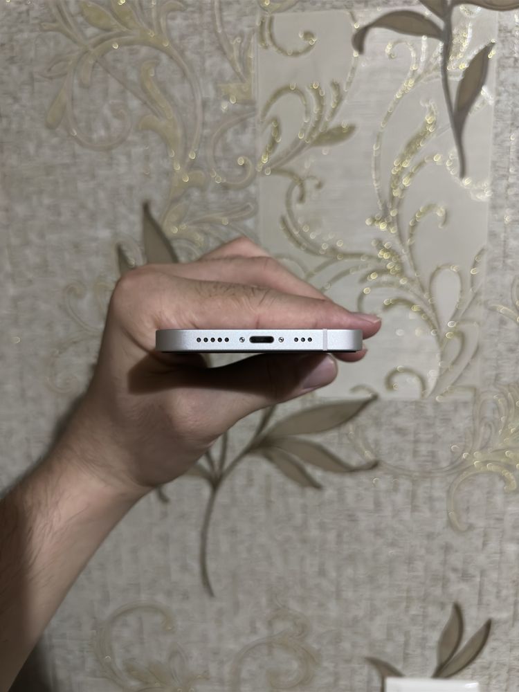 Iphone 12  64 gb ideal