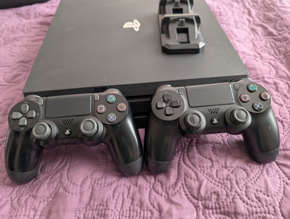 Play Station 4 Pro