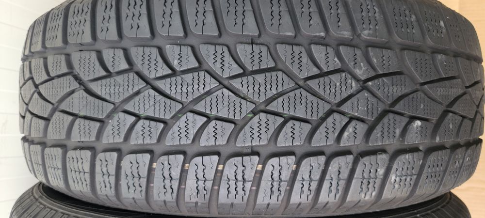 4 anvelope de iarna dunlop 205 60 16