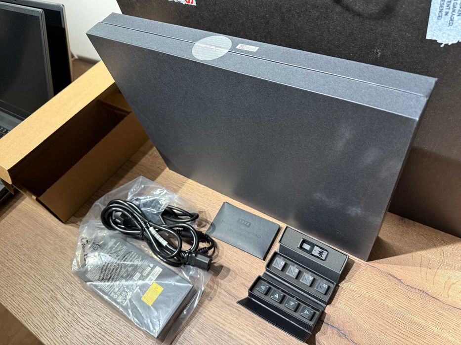 Laptop Acer Predator Helios 18 4K Mini-Led Ultra 9 96GB RTX 5090 4TB