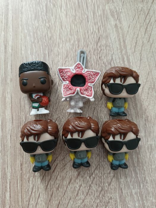 Обмениваю Лукаса, Стива и Демогоргона со скрепкой