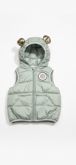 Продаи детскую безрукавку 90 си