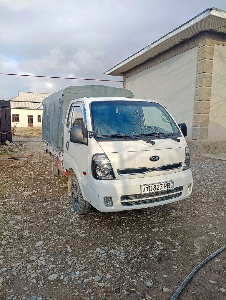 Labo kia bongo yuk tashish xizmati