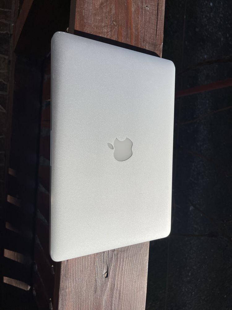 Vand/schimb Macbook pro 13” retina diplay