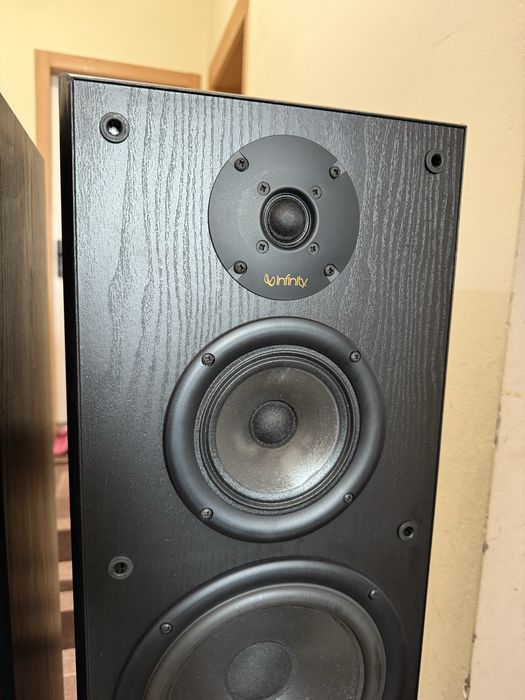 Infinity Refernce 61i Тонколони