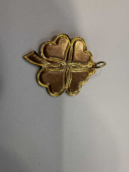 Златна висулка детелина 14К – 1,31 г