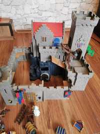 Рицарски замъци на Playmobil