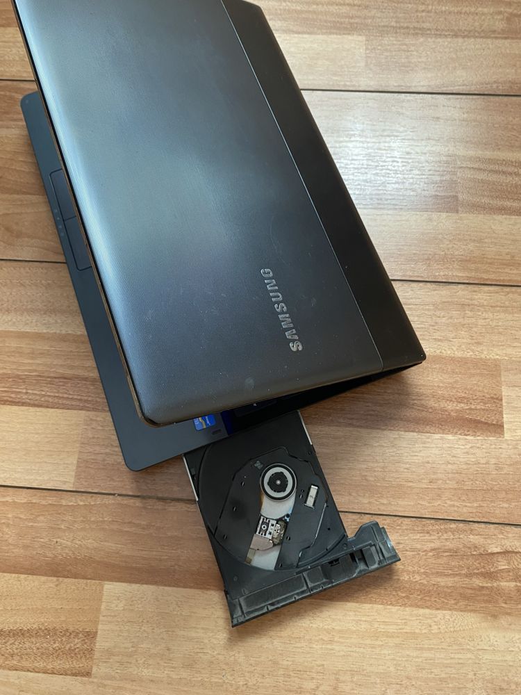 Продается ноутбук Samsung