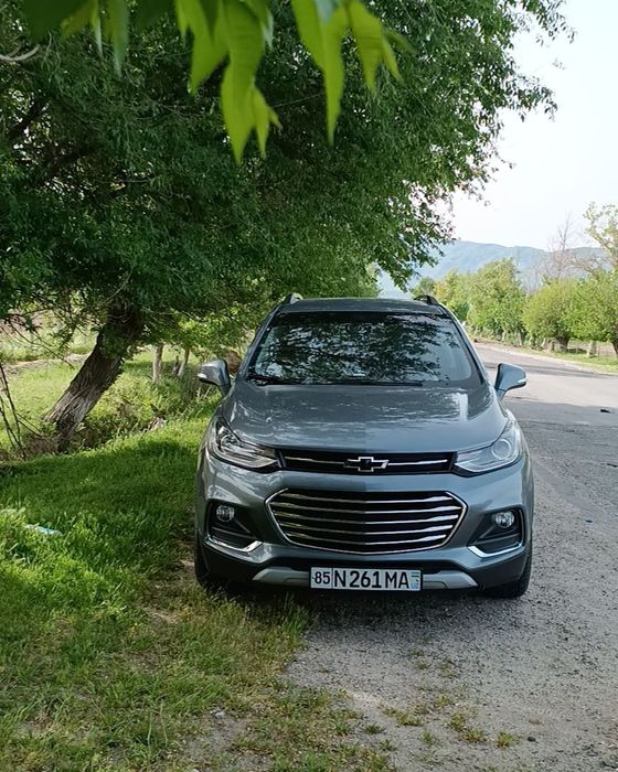 Trecker 1 premier sotiladi!!!