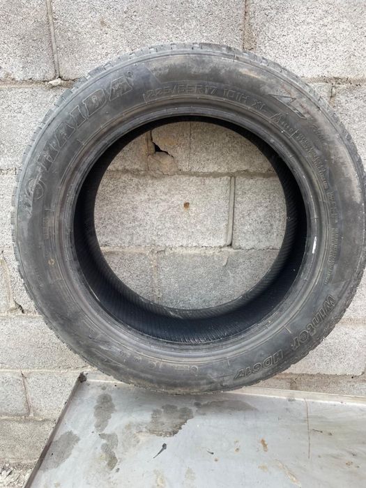 Зимние шины комплект225/55/17