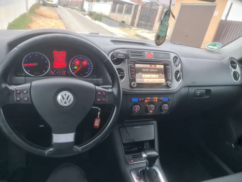 Vw Tiguan 2.0 benzina automat 2009 panoramic clima
