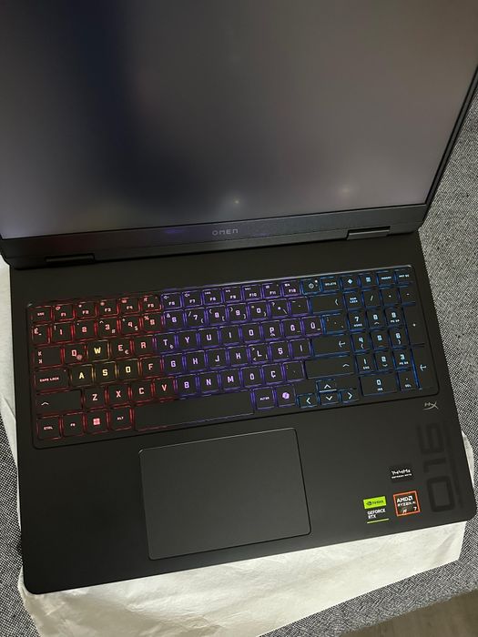 HP Omen 16 Ryzen Ai 7 350 + RTX 5060 +2K 144Hz