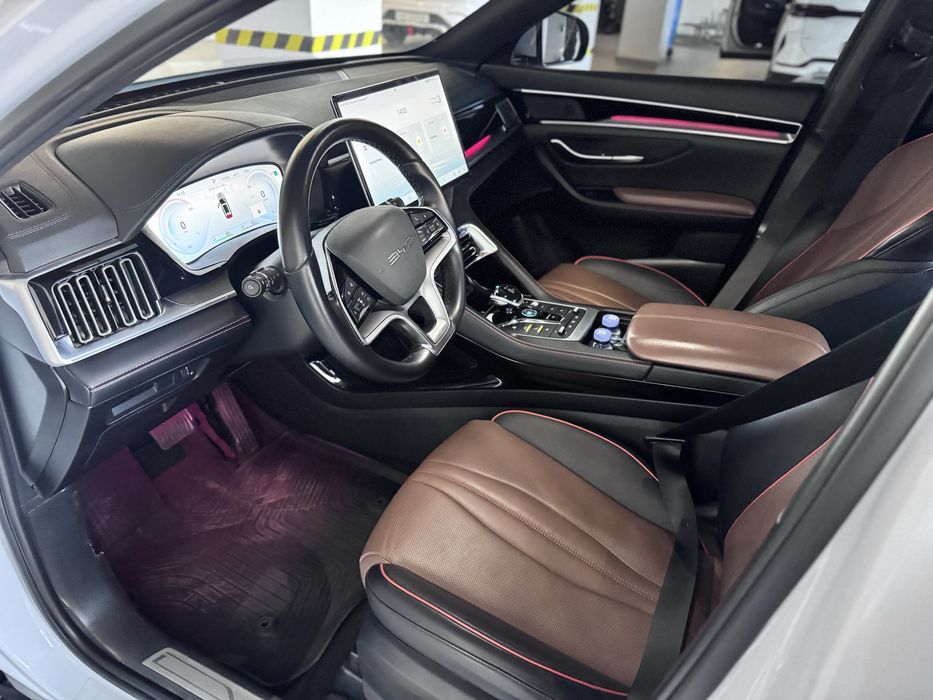 Продаеться Срочно SONG PLUS DMI AwD Flagship 2024г. Пробег 49000